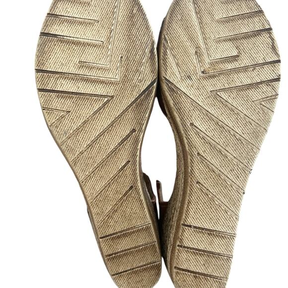 Cucos Women’s Brown Leather Sandals - Picture 3 of 3